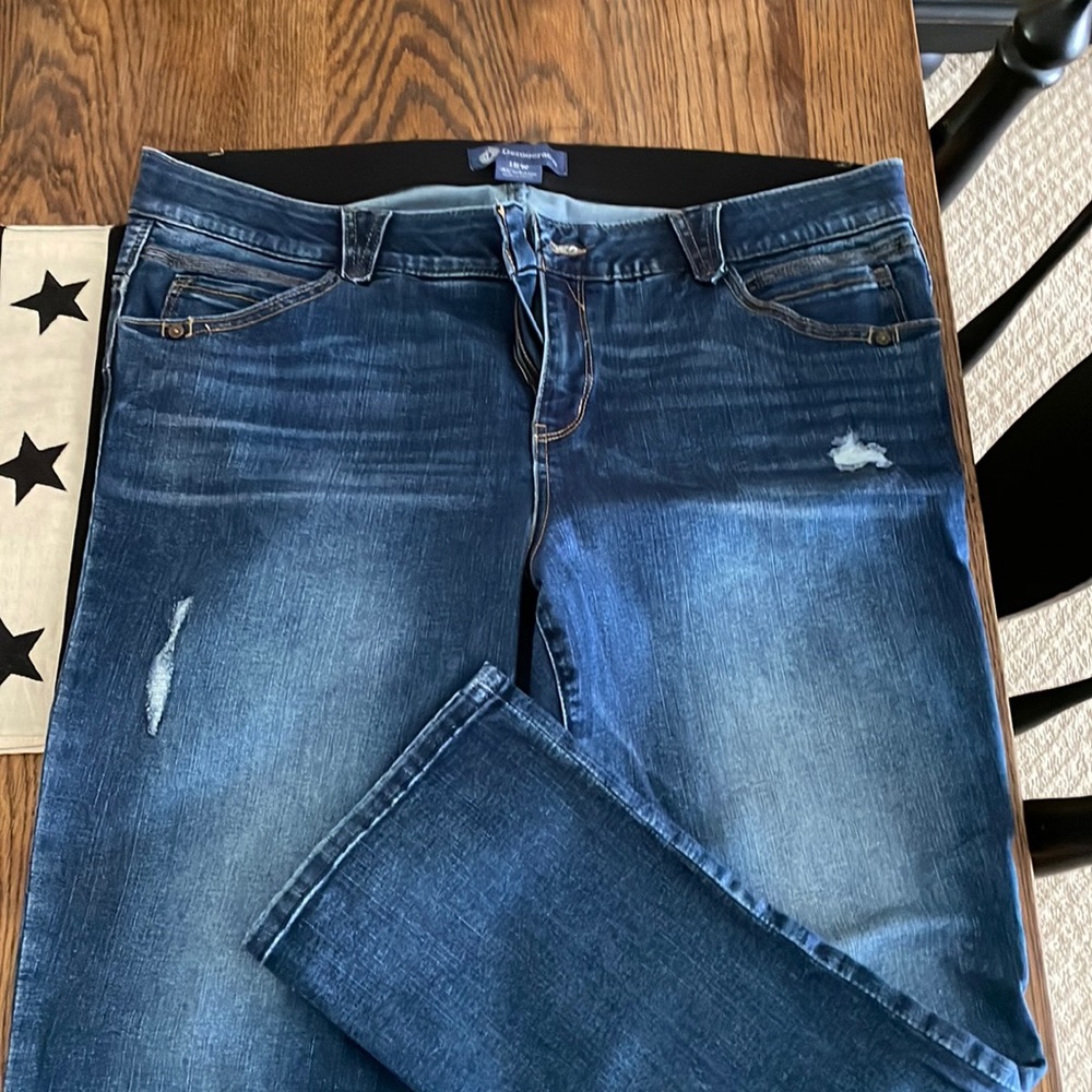 Democracy size 18w jeans.